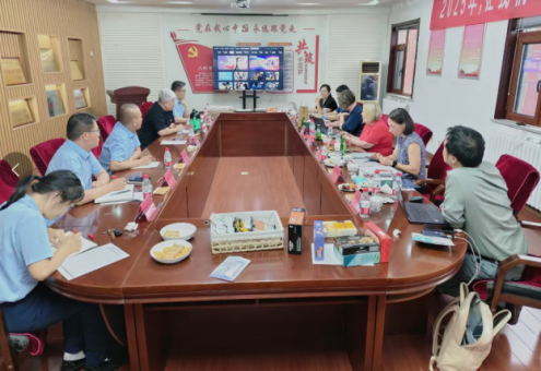 貿易客戶(hù)（湖邊）來(lái)訪(fǎng)隆鑫天潤公司