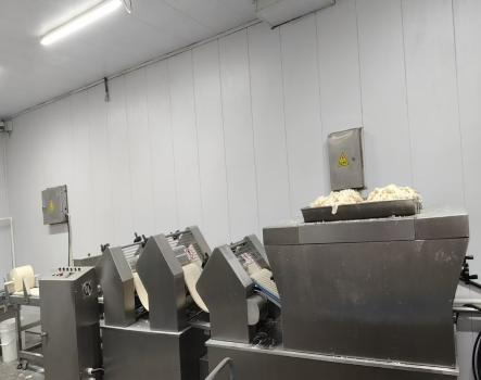 面食車(chē)間新設備完成調試并正式投用